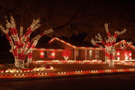 Christmas lighting installation lynchburg